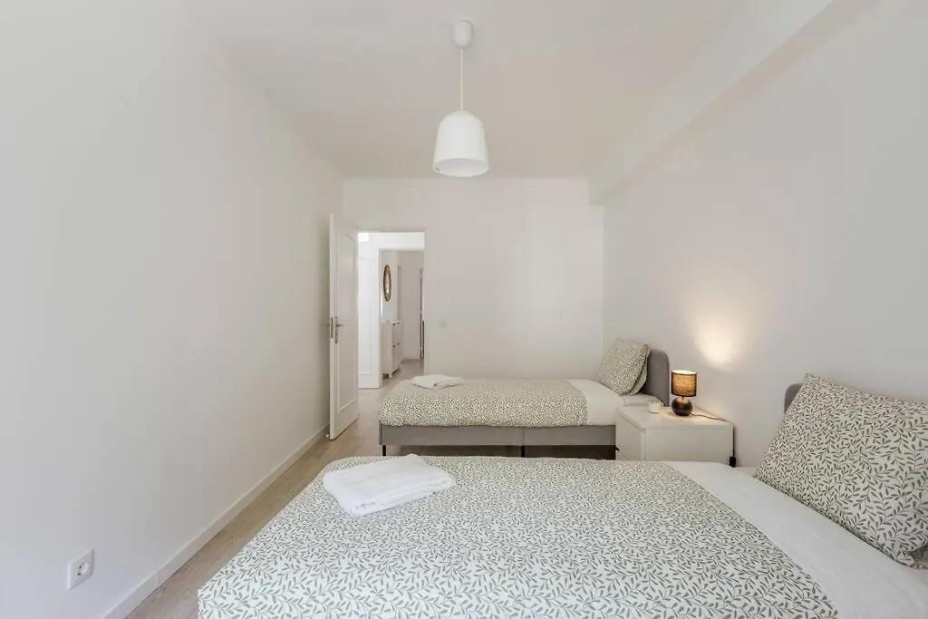 Comfort & Convenience In Central Massama Queluz 0*,  Portugal